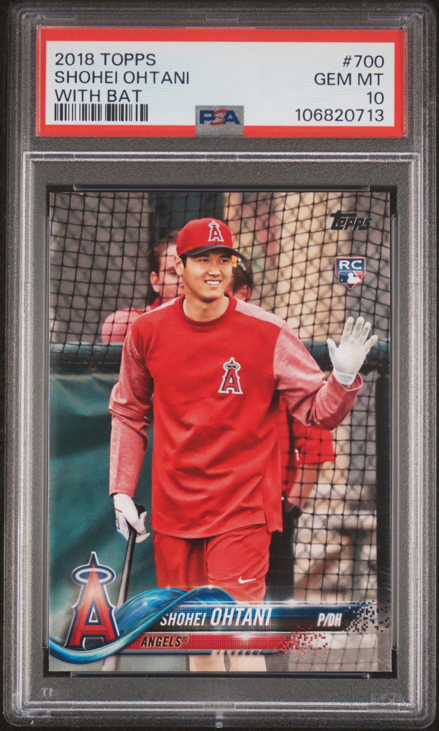2018 TOPPS #700 SHOHEI OHTANI WITH BAT